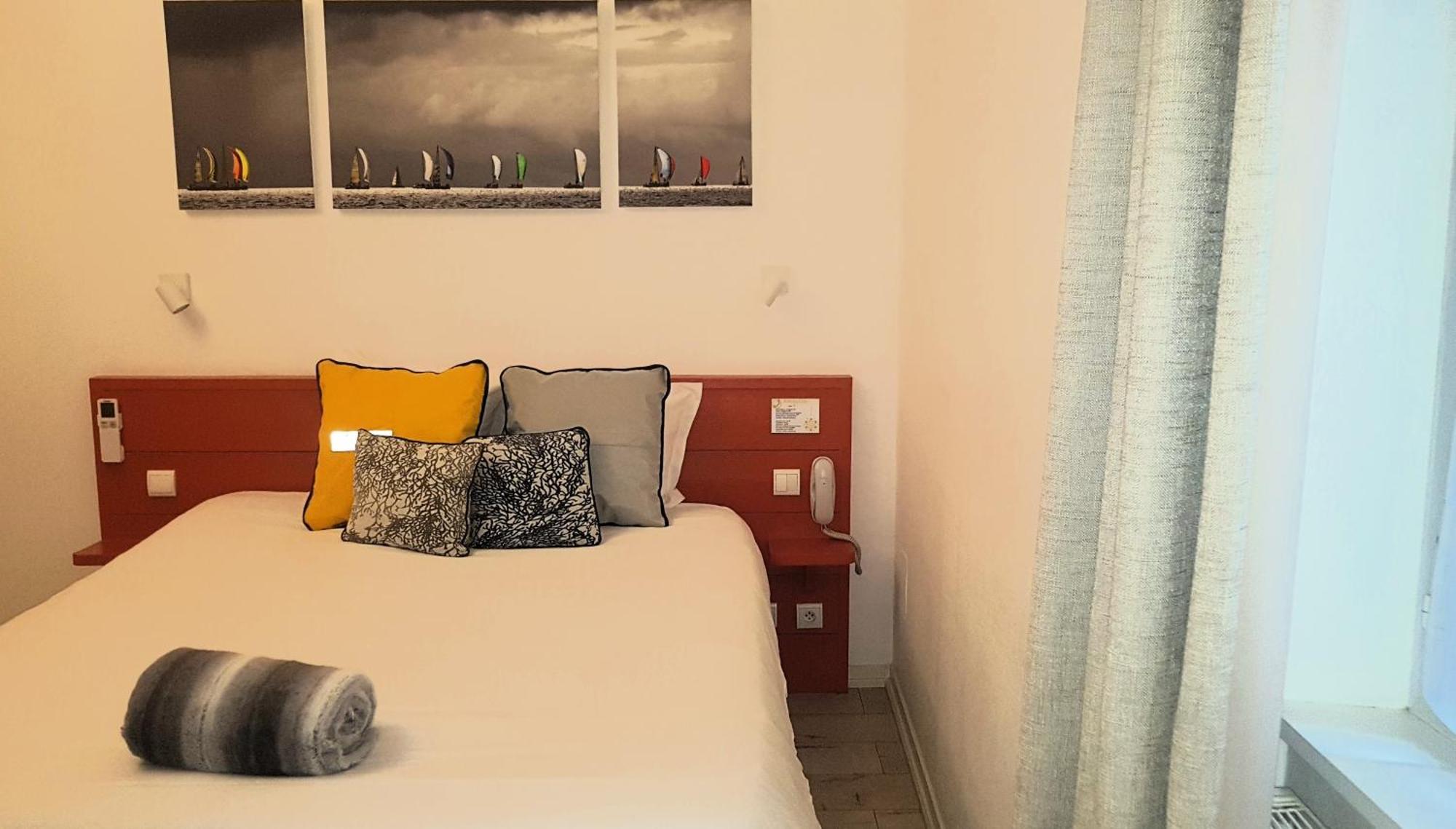 Hotel La Marine, Vieux Port لا روشيل المظهر الخارجي الصورة