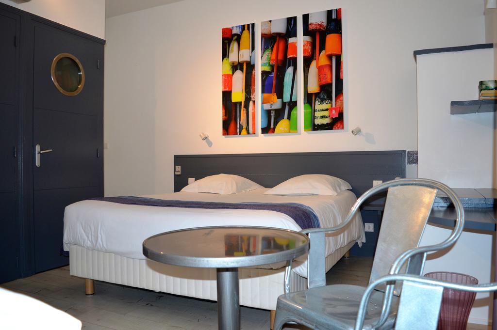 Hotel La Marine, Vieux Port لا روشيل الغرفة الصورة